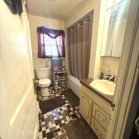 44 Drummond Avenue Red Bank NJ 07701