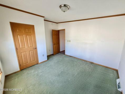 16 Easy Street Freehold NJ 07728