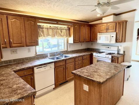 16 Easy Street Freehold NJ 07728
