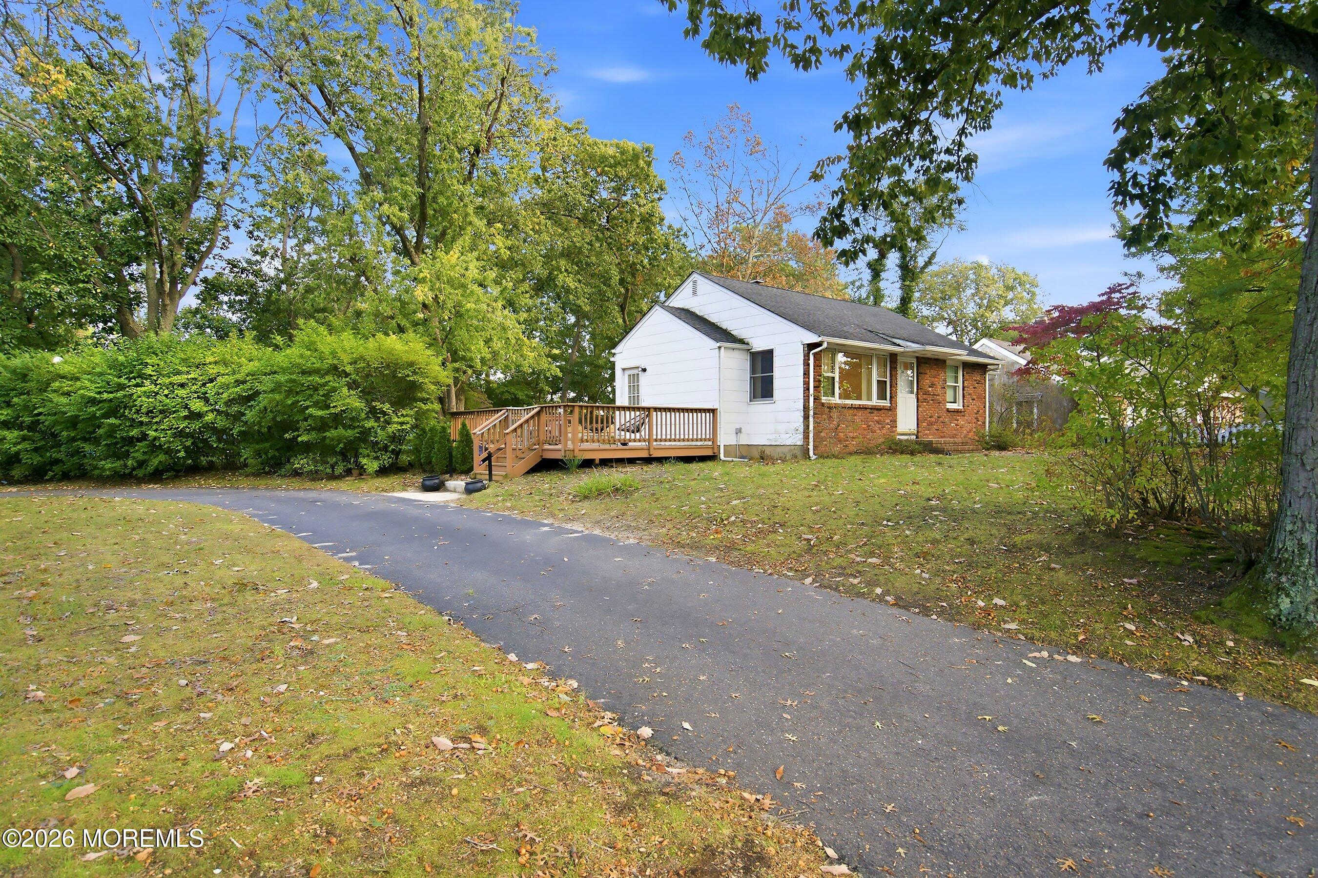 34 Hemlock Road Howell NJ 07731