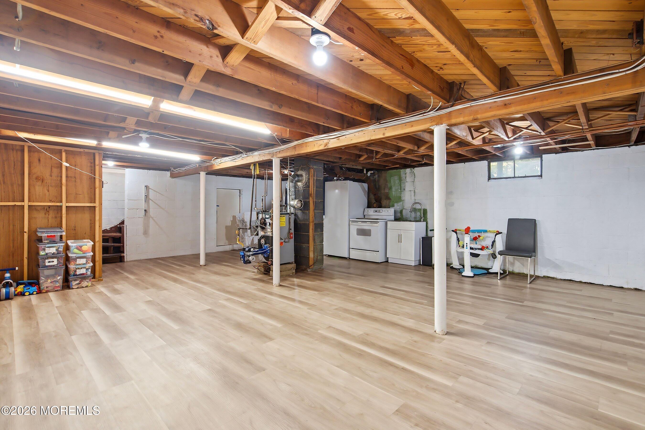 34 Hemlock Road Howell NJ 07731