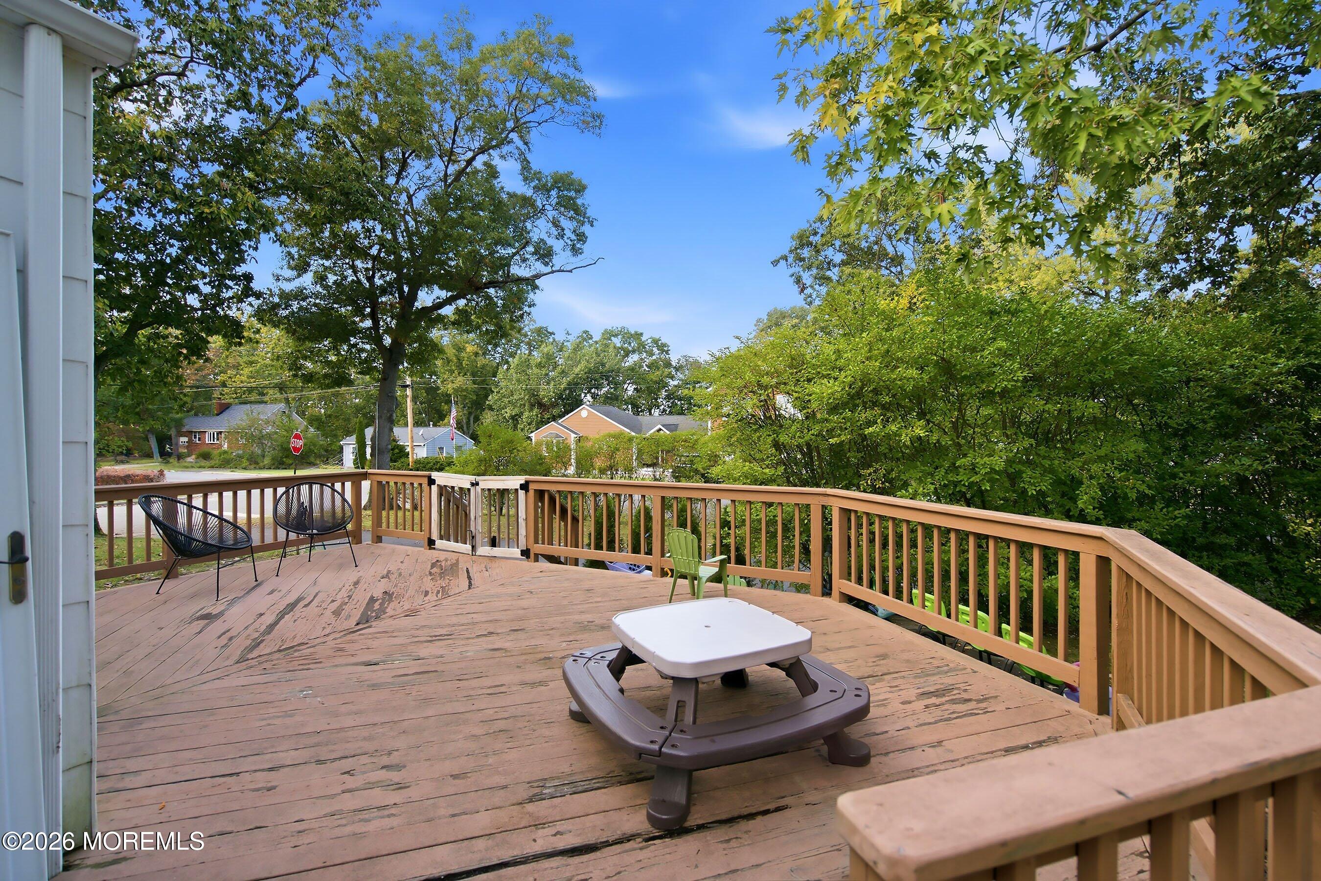 34 Hemlock Road Howell NJ 07731