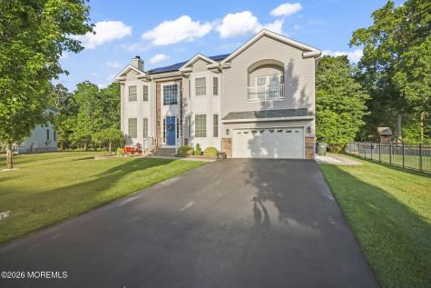 12 Angel Court Howell NJ 07731