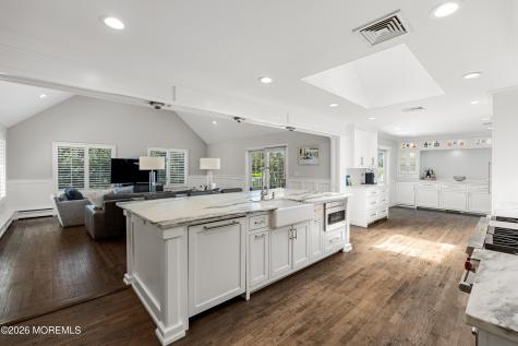 8 Evergreen Drive Rumson NJ 07760