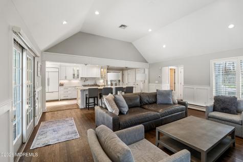 8 Evergreen Drive Rumson NJ 07760