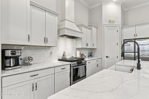 49 Pasture Drive Farmingdale NJ 07727