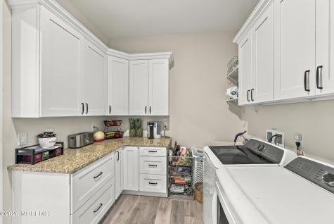49 Pasture Drive Farmingdale NJ 07727