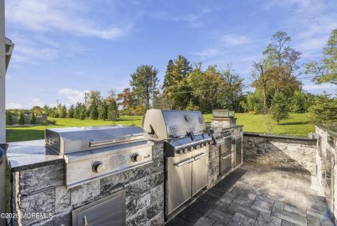 49 Pasture Drive Farmingdale NJ 07727
