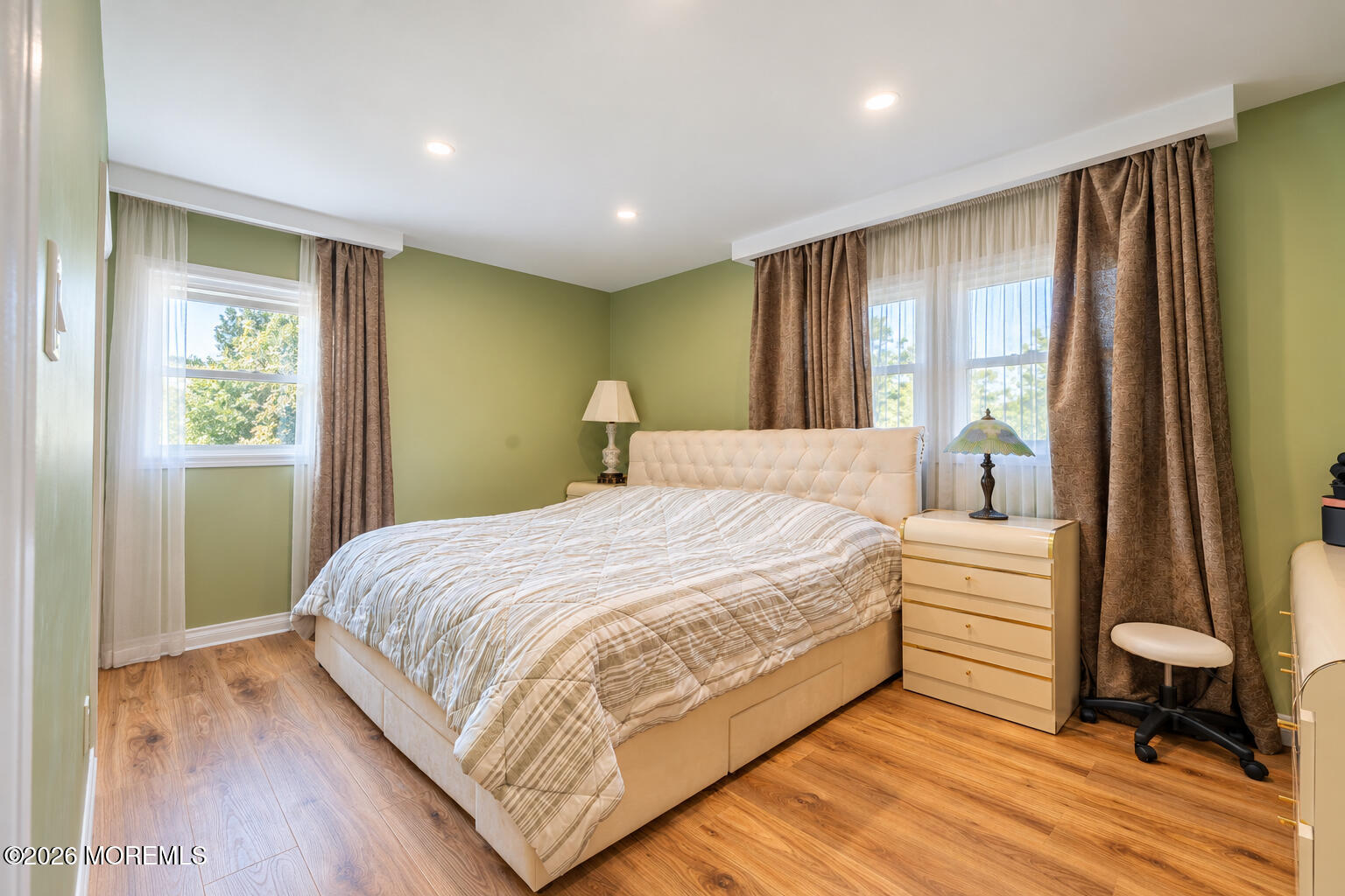 10 Thoreau Drive Manalapan NJ 07726