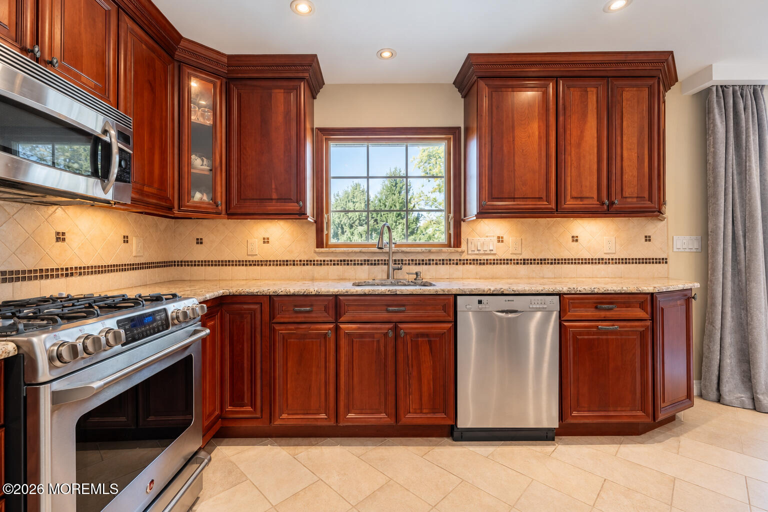 10 Thoreau Drive Manalapan NJ 07726