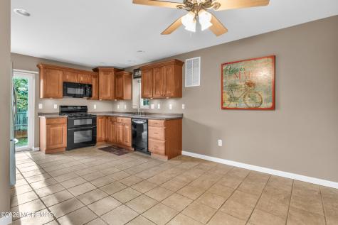 23 Oakland Mills Road Manalapan NJ 07726