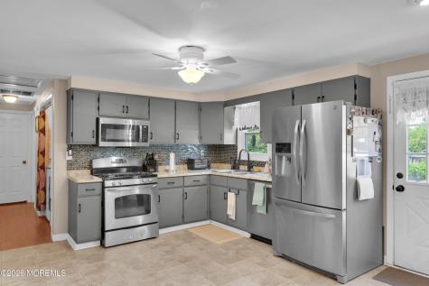 5 Tilton Avenue Toms River NJ 08757