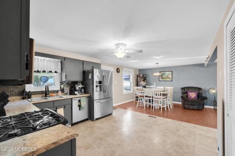 5 Tilton Avenue Toms River NJ 08757