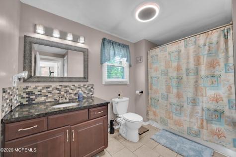 5 Tilton Avenue Toms River NJ 08757