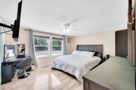 5 Tilton Avenue Toms River NJ 08757