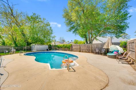 5 Tilton Avenue Toms River NJ 08757