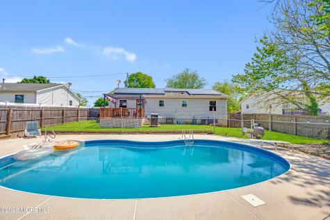 5 Tilton Avenue Toms River NJ 08757
