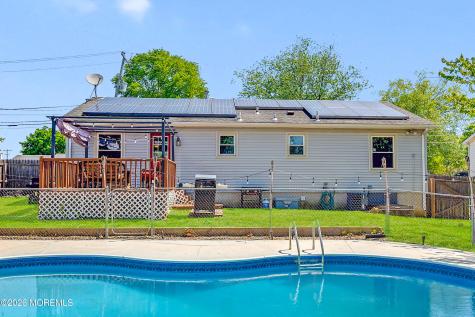 5 Tilton Avenue Toms River NJ 08757
