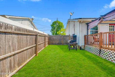 5 Tilton Avenue Toms River NJ 08757