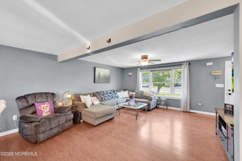 5 Tilton Avenue Toms River NJ 08757