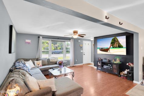 5 Tilton Avenue Toms River NJ 08757