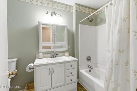 224 Steering Lane Manahawkin NJ 08050