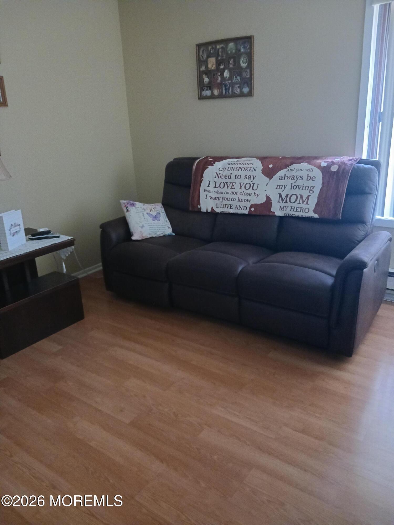 28 Meadow Green Circle Englishtown NJ 07726