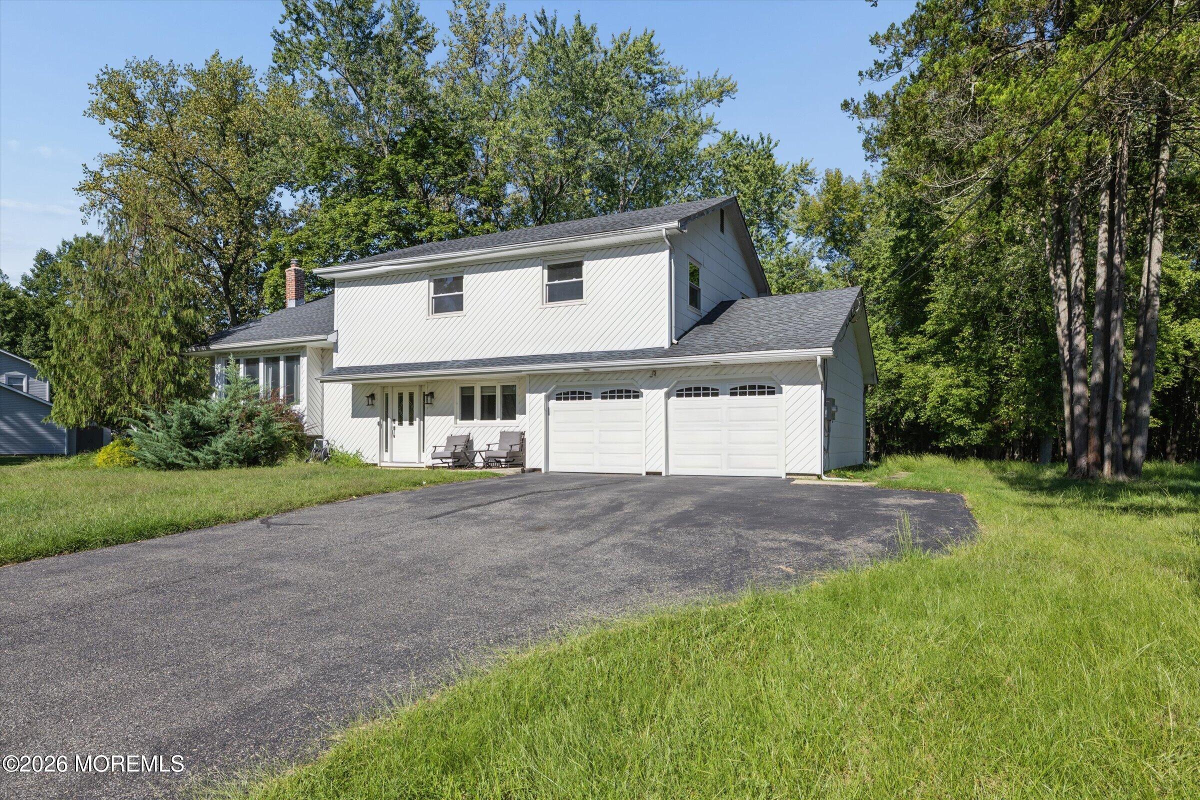 4 Wylie Terrace Morganville NJ 07751