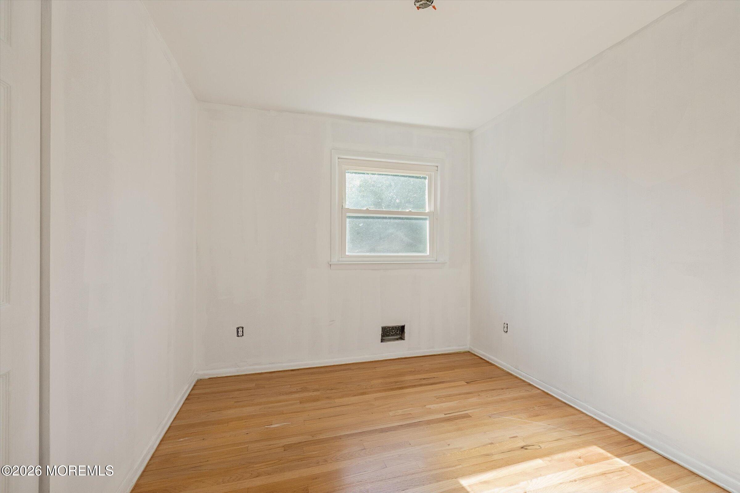 4 Wylie Terrace Morganville NJ 07751