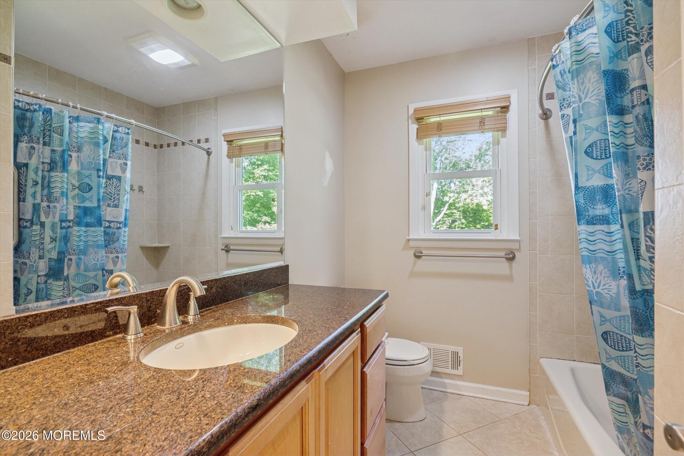 4 Wylie Terrace Morganville NJ 07751