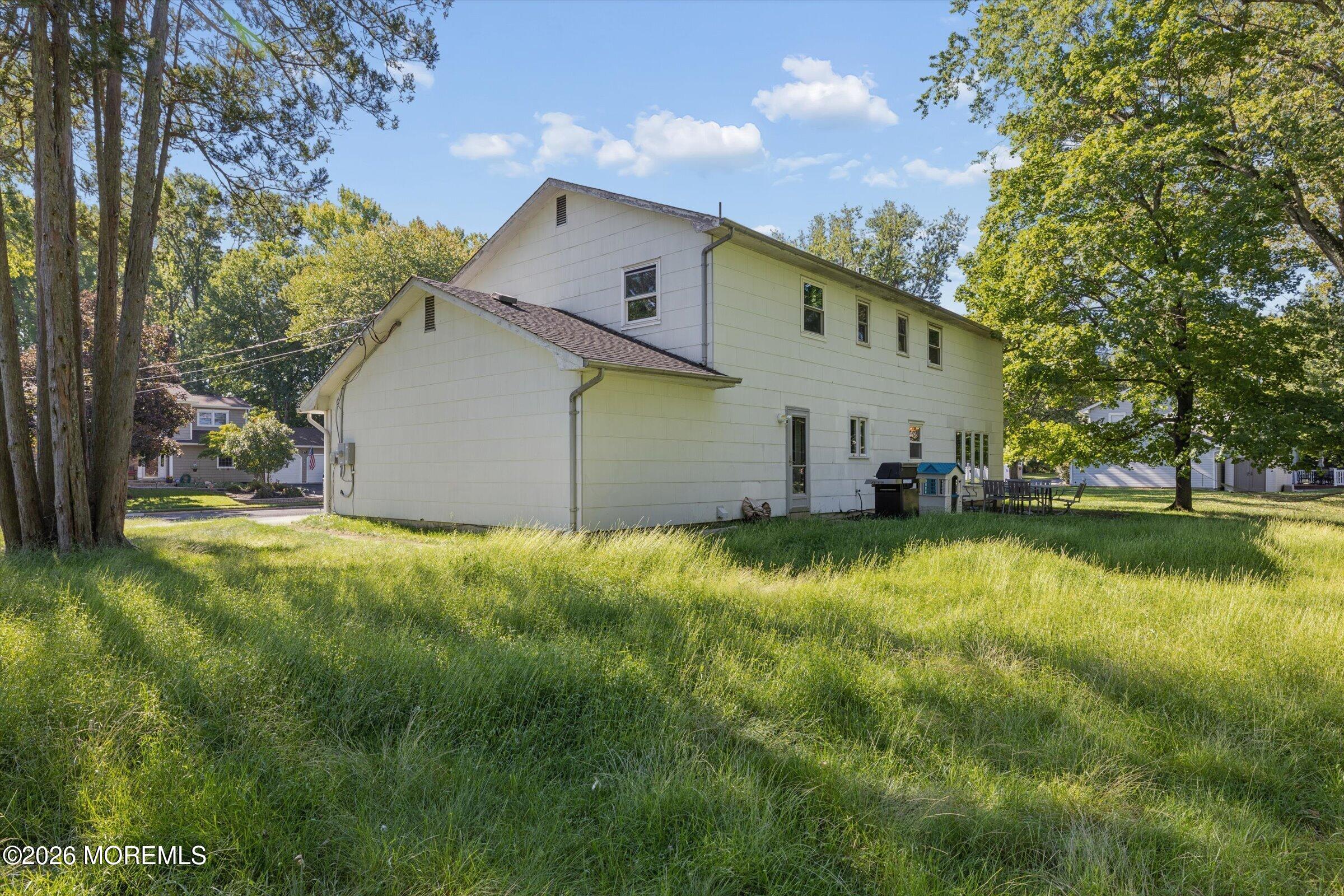 4 Wylie Terrace Morganville NJ 07751