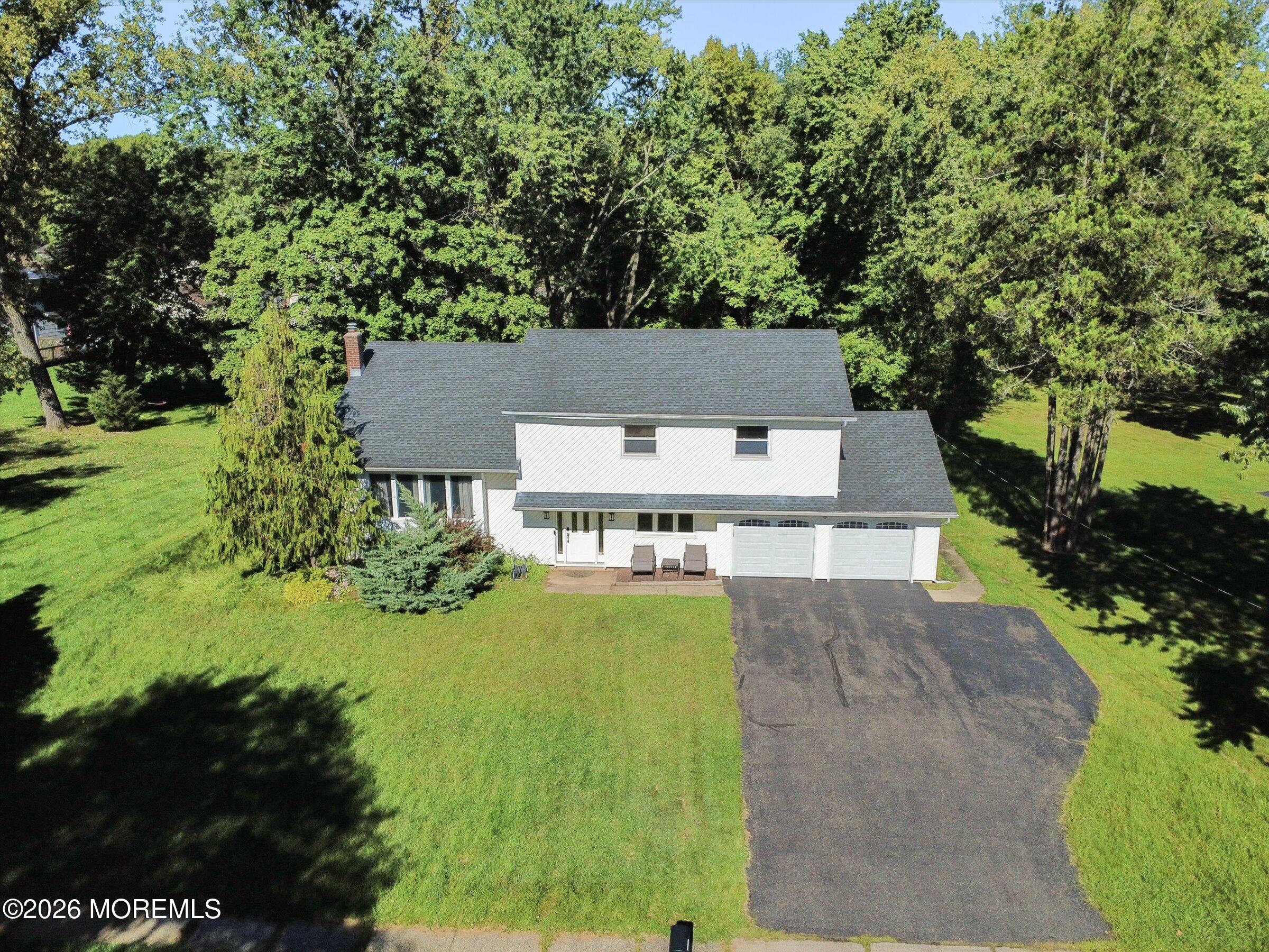 4 Wylie Terrace Morganville NJ 07751