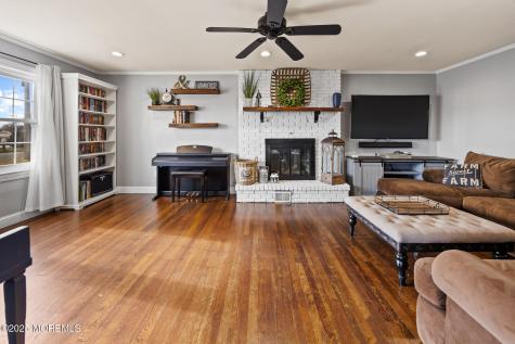 802 E Hickory Drive Lanoka Harbor NJ 08734