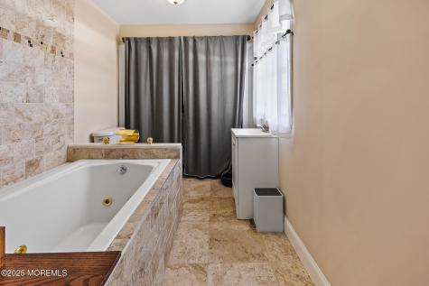 802 E Hickory Drive Lanoka Harbor NJ 08734