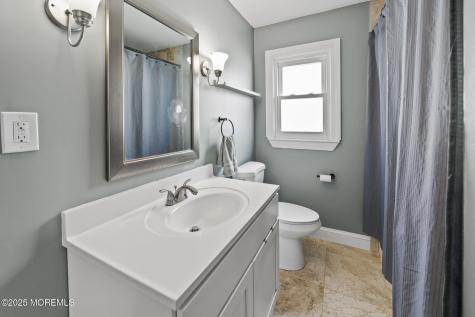 802 E Hickory Drive Lanoka Harbor NJ 08734