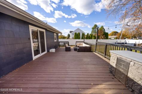 802 E Hickory Drive Lanoka Harbor NJ 08734