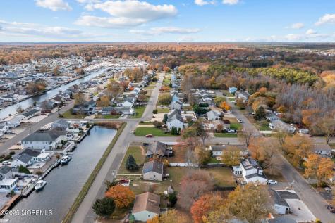802 E Hickory Drive Lanoka Harbor NJ 08734