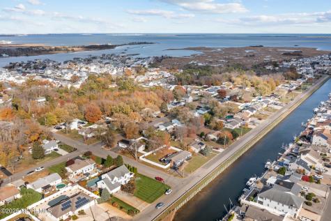 802 E Hickory Drive Lanoka Harbor NJ 08734