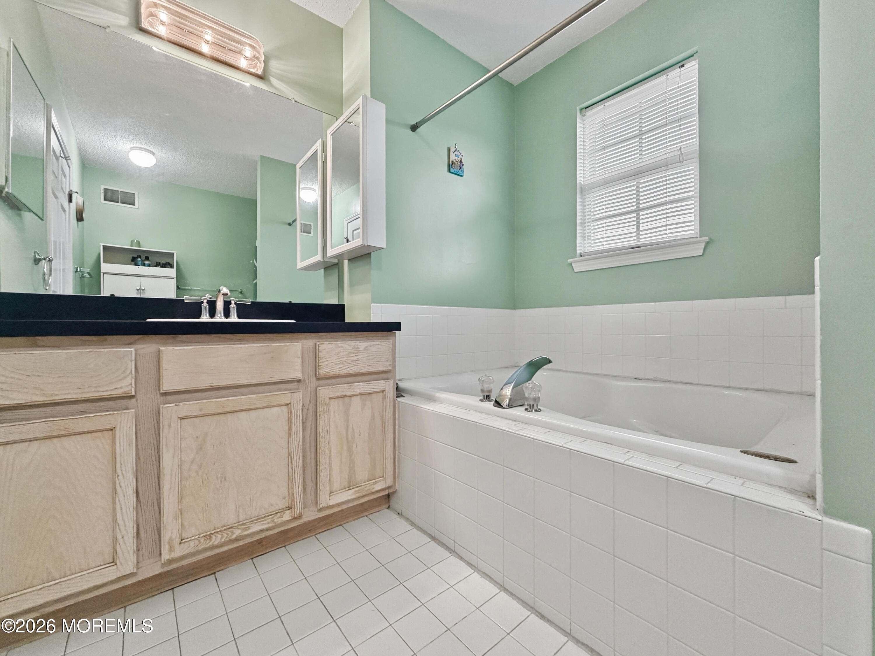25 Bryce Canyon Road Howell NJ 07731