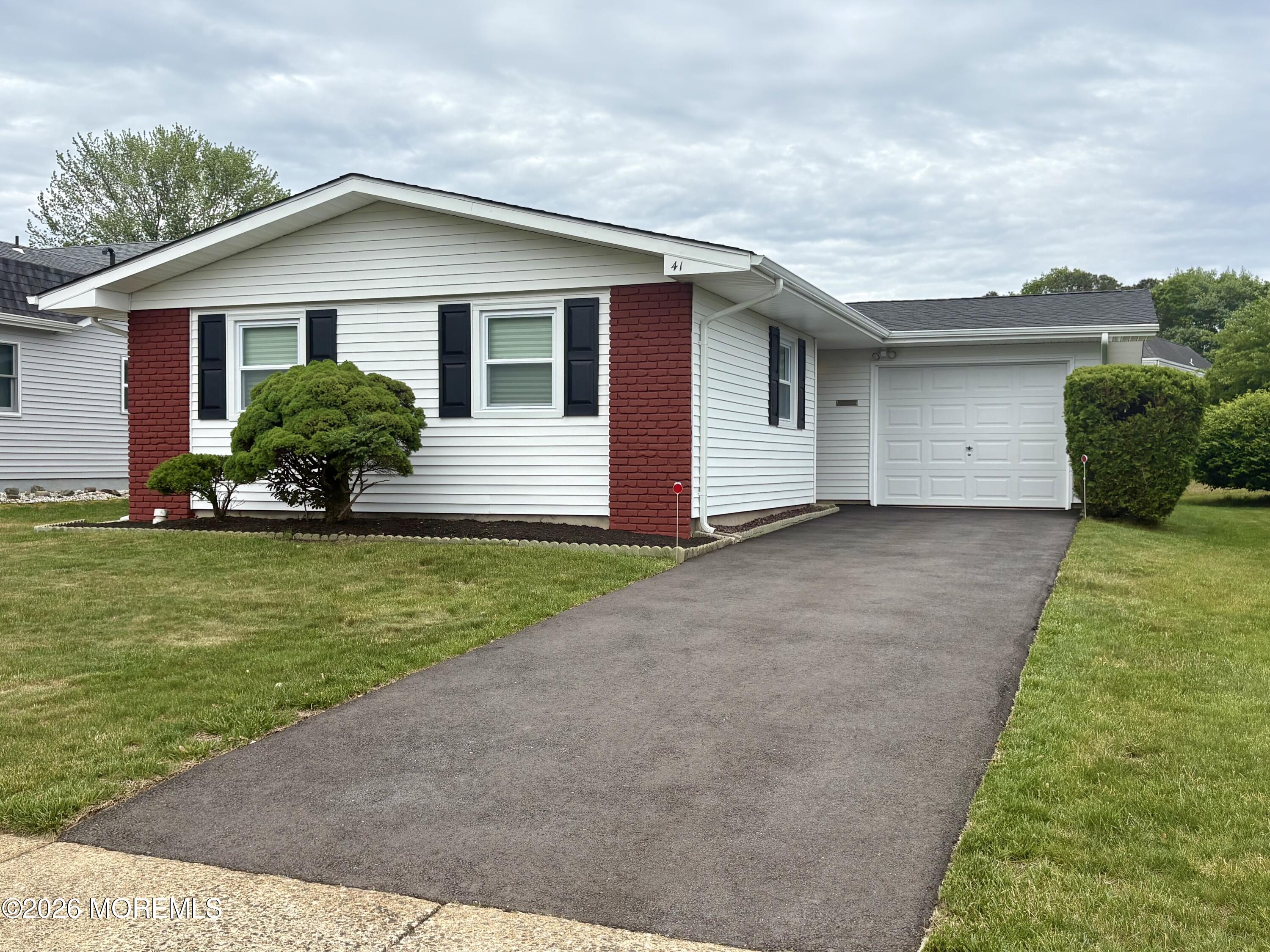 41 Whitman Street Brick NJ 08724