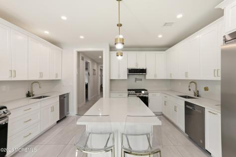 20 Blue River Way Lakewood NJ 08701