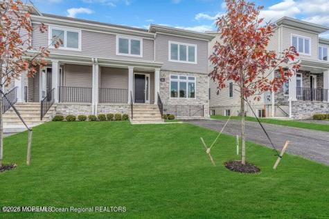 20 Blue River Way Lakewood NJ 08701