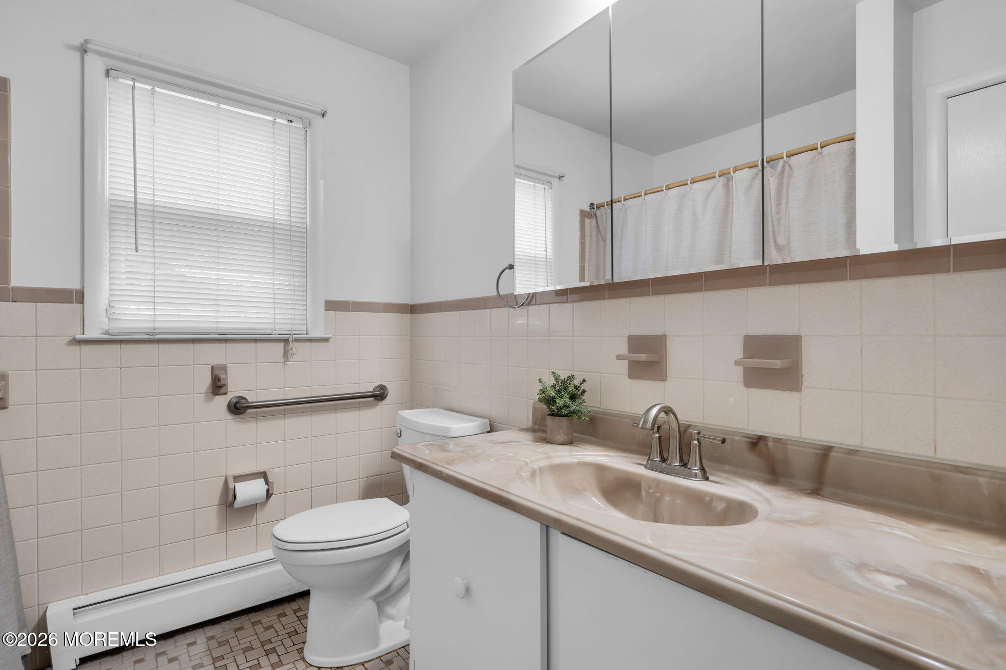 49 Dreyfus Court Toms River NJ 08757
