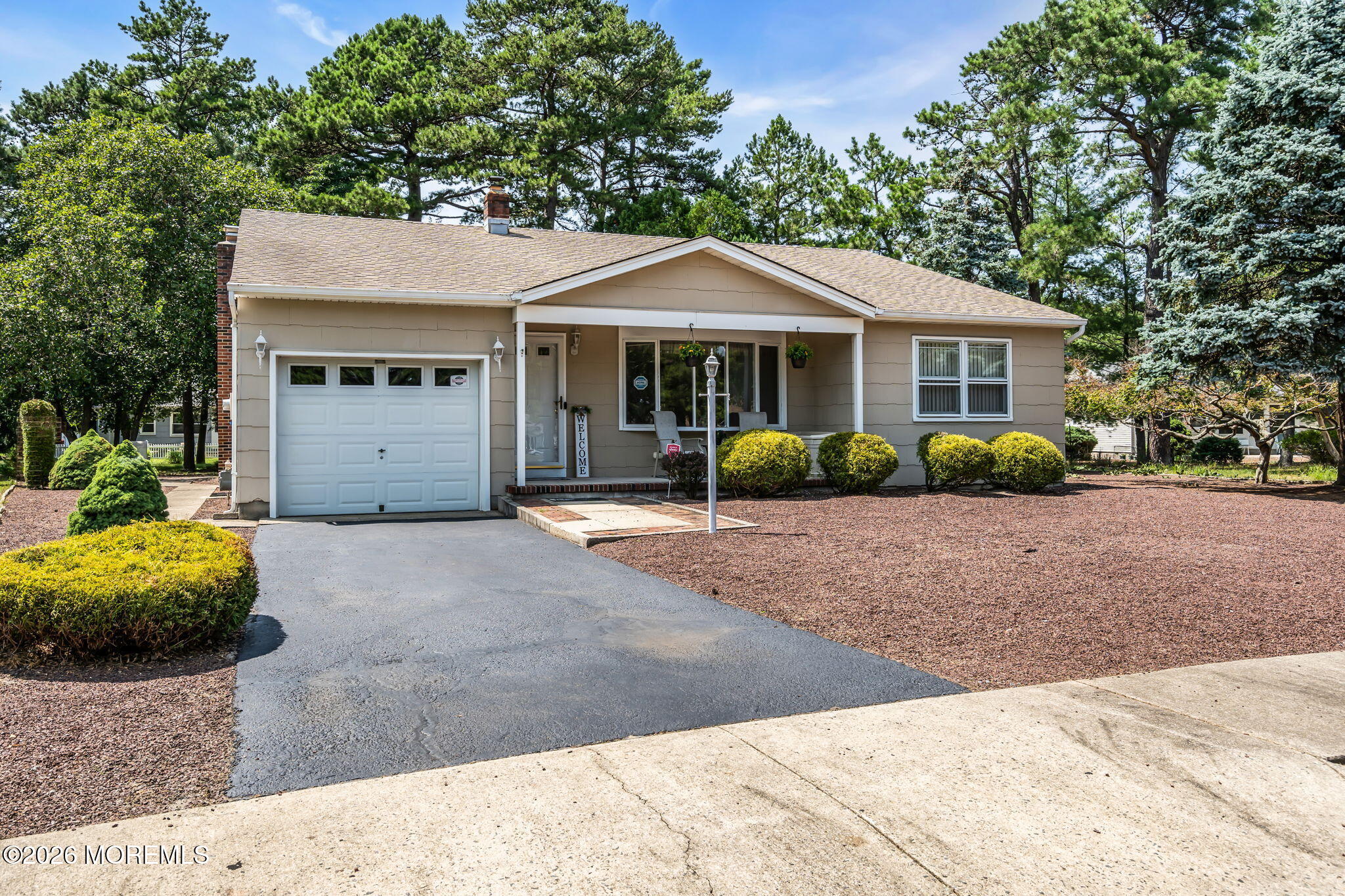 49 Dreyfus Court Toms River NJ 08757