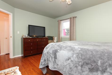 815 Shadylawn Way Keyport NJ 07735