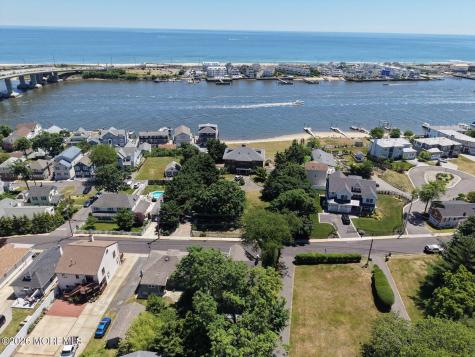 75 Portland Road Highlands NJ 07732
