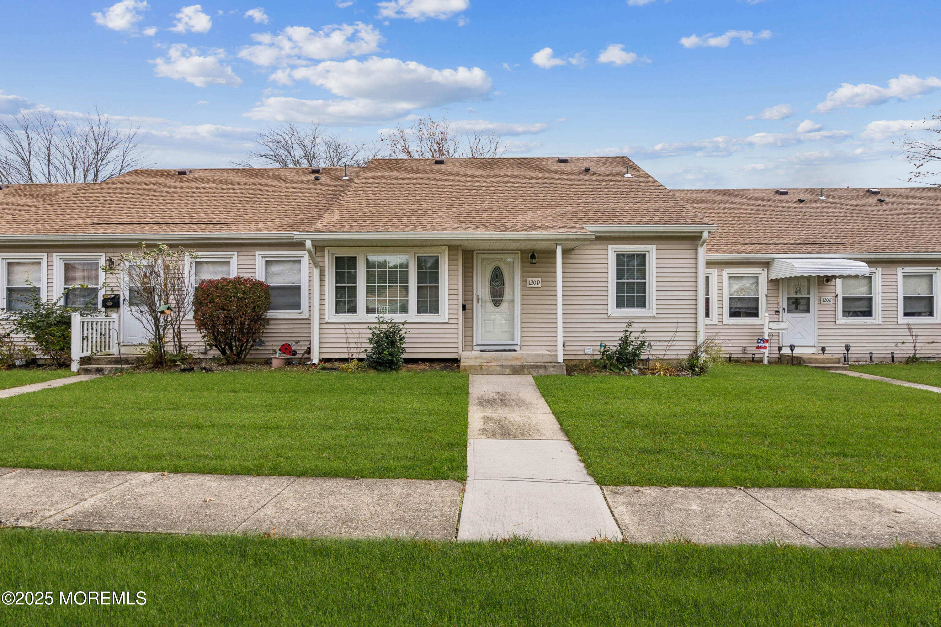 120 Muhlen Platz Howell NJ 07728