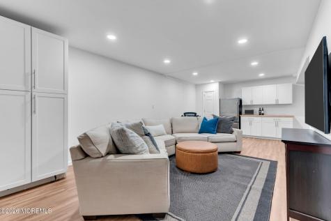 48 Allen Street Rumson NJ 07760