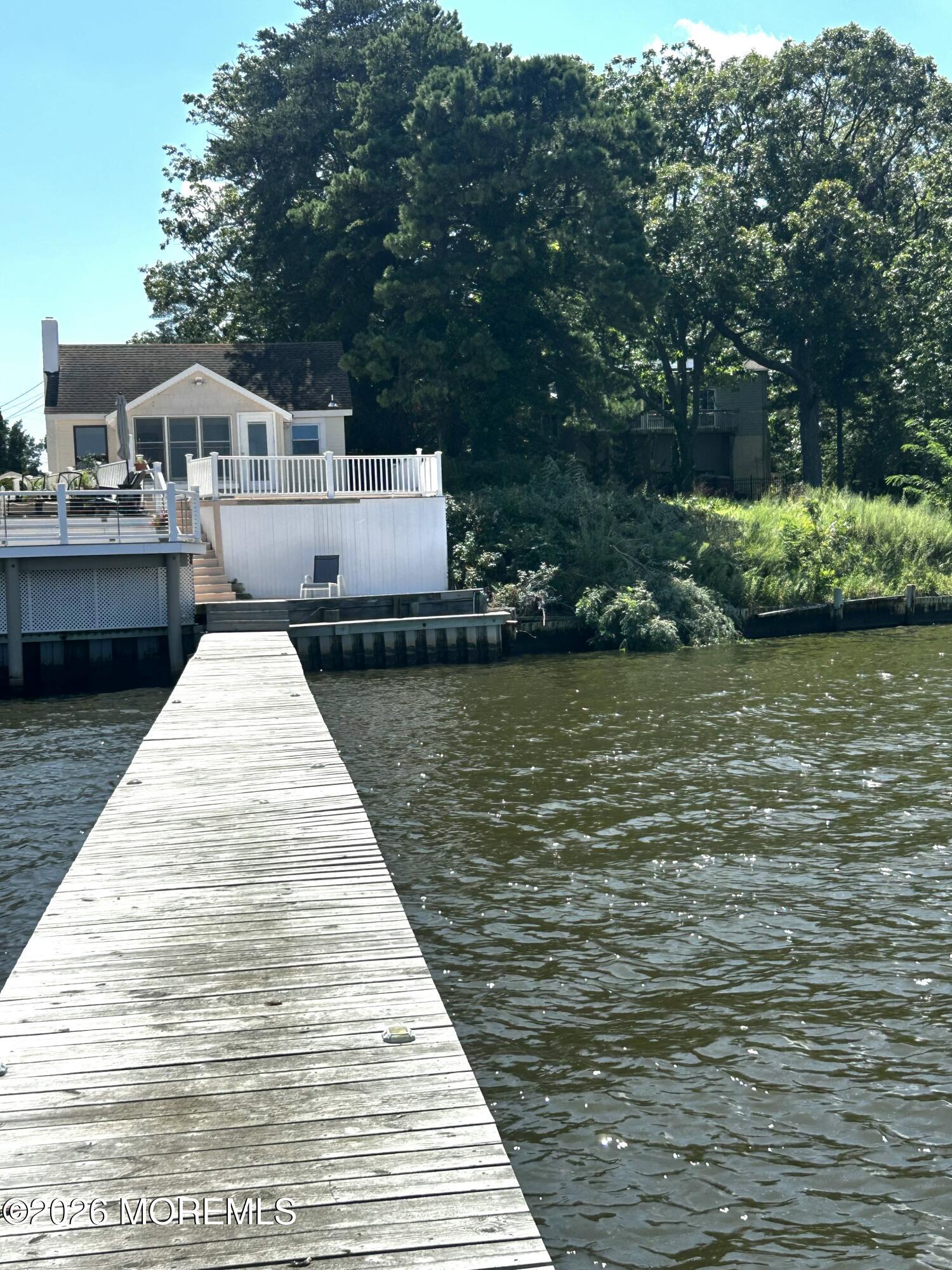 12 W. Riverside Drive) Brick NJ 08723