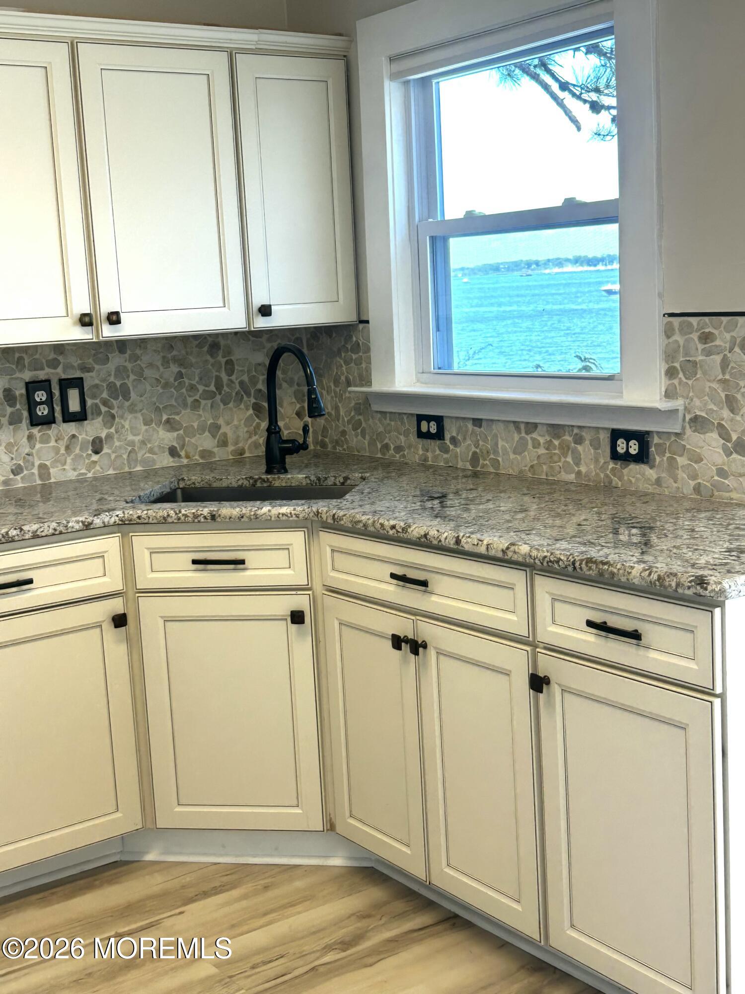 12 W. Riverside Drive) Brick NJ 08723